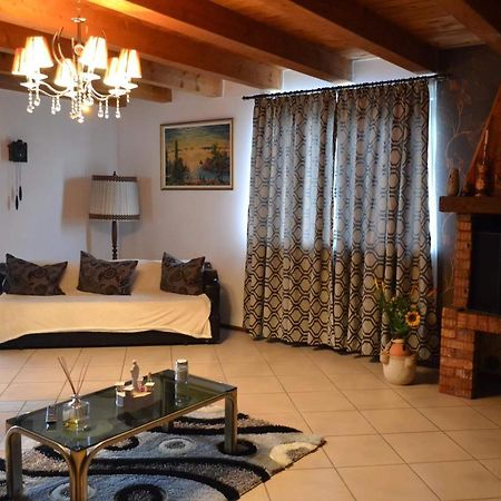 Casa Ricciotti Villa Tritenii de Jos Luaran gambar